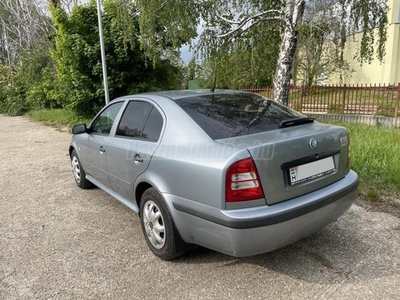 SKODA OCTAVIA 1.6 Cool Tradition