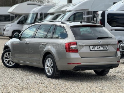 SKODA OCTAVIA 1.6 CR TDI Ambition Adaptiv. Navi. Park. assist