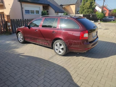 SKODA OCTAVIA Combi 1.4 TSI Active