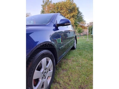 SKODA OCTAVIA Combi 1.6 CR TDI Elegance DPF