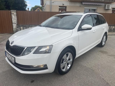 SKODA OCTAVIA Combi 2.0 CR TDI Ambition MAGYARORSZÁGI.NAGY NAVI.ÜLÉSFŰTÉS.TEMPOMAT!