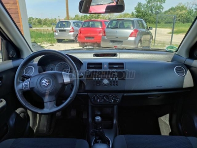 SUZUKI SWIFT 1.3 GLX CD AC Klíma