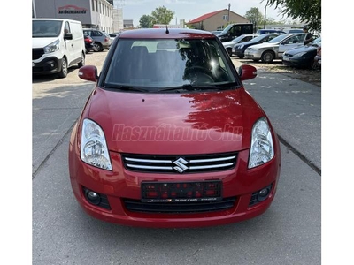 SUZUKI SWIFT 1.3 GLX SMILE