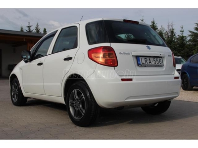 SUZUKI SX4 1.5 GC AC 130.000 KM!!! TÉLI-NYÁRI GUMI FELNIN!!