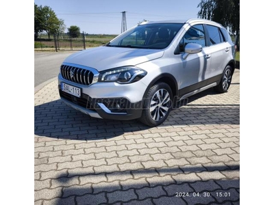 SUZUKI SX4 S-CROSS 1.4 Hybrid GLX Vonóhorog