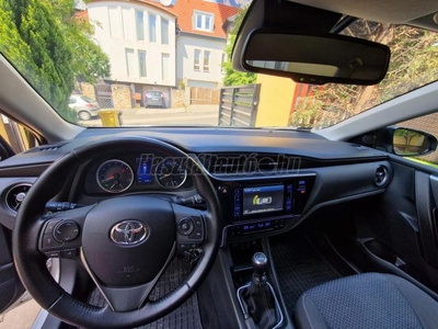 TOYOTA COROLLA Sedan 1.6 Active LED Trend+