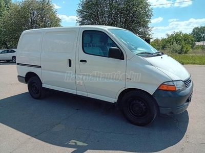 TOYOTA HI-ACE Hiace 2.5 D4-D Combi újszerű gumik.oladl tolóajtó.3 személyes.102le