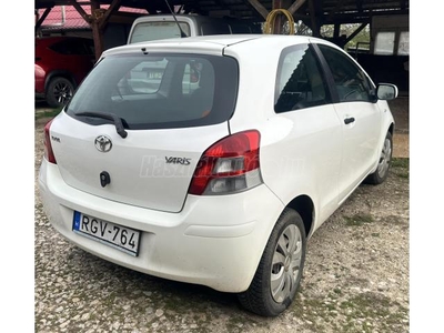 TOYOTA YARIS 1.0