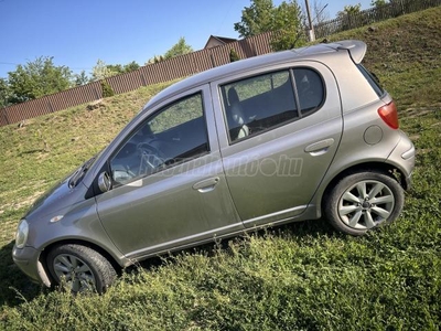 TOYOTA YARIS 1.3 Linea Sol 2004.04 évjárat