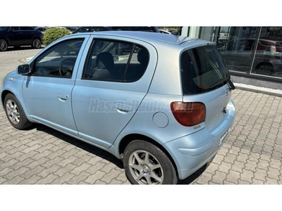 TOYOTA YARIS 1.3 Linea Sol