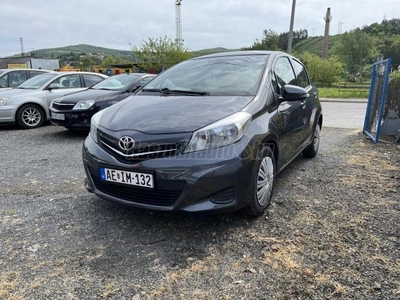 TOYOTA YARIS 1.33 Executive CVT AUTOMATA!!