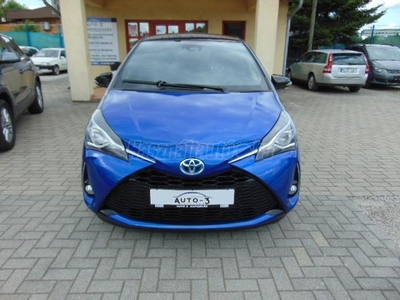 TOYOTA YARIS 1.5 VVT-i Hybrid Selection Blue e-CVT