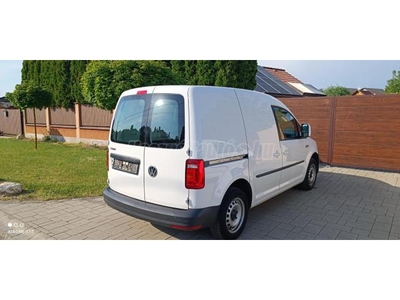 VOLKSWAGEN CADDY 2.0 TDI RT Magyarországi. vezetett szervizkönyv. újszerű