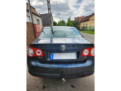 VOLKSWAGEN JETTA 1.4 TSi Sportline DSG