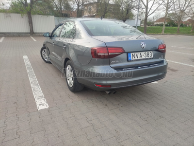 VOLKSWAGEN JETTA VI 1.4 TSI BMT Trendline