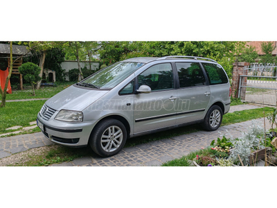 VOLKSWAGEN SHARAN 2.0 PD TDI Trendline