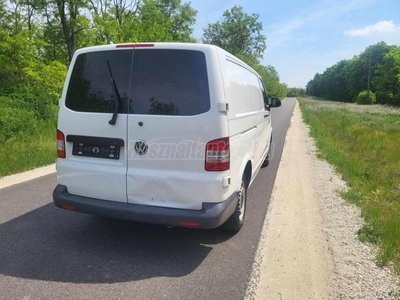 VOLKSWAGEN TRANSPORTER T5 2.0 CR TDI Long