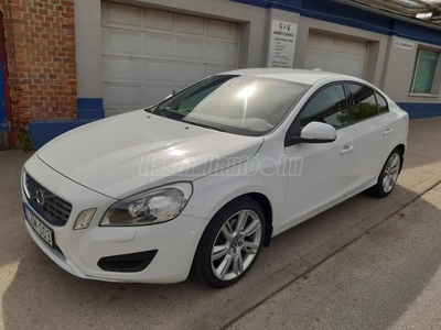 VOLVO S60 1.6 D DRIVe Momentum