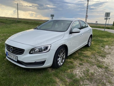 VOLVO S60 2.0 D [D4] Summum Geartronic