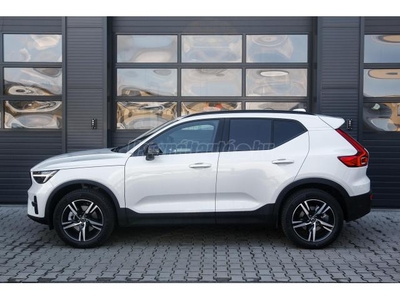 VOLVO XC40 2.0 [B3] MHEV Plus Dark DCT ÁFA-s bemutató autó. Volvo Selekt