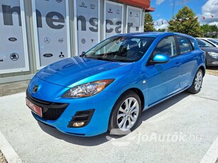 MAZDA Mazda 3