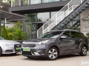 KIA Niro HEV 1.6 GDI EX DCT Platinum Graphite M...