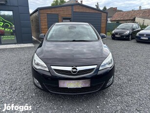 Opel Astra J 1.4 T Cosmo Garantált Km! Végig Ve...