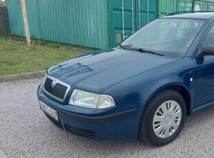 Skoda Octavia 1.6 Ambiente Kimagaslóan Szép ÁLL...