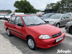 Suzuki Swift Sedan 1.3 16V GL