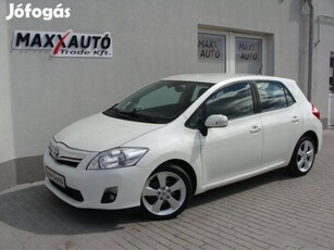 Toyota Auris 1.8 HSD Sol (Automata) Navi+Tempom...