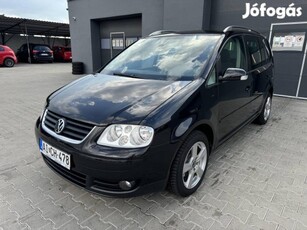 Volkswagen Touran 2.0 PD TDI Trendline 7 Személ...