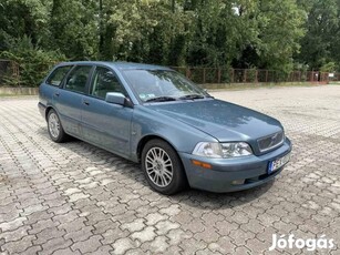 Volvo V40 1.8..