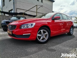 Volvo V60 2.0 D [D2] Momentum Geartronic Színes...