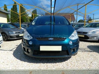 FORD S-MAX 2.0 Titanium