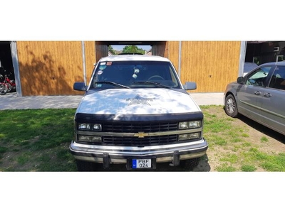 CHEVROLET SUBURBAN 2500 6.5TD manual-5. 9 fős szgk!