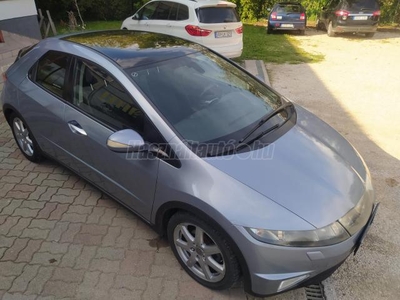 HONDA CIVIC 2.2 CTDi Type-S Xenon & Glass Roof PANORÁMA TETŐ. ÜLÉS FŰTÉS. VEZÉRLÉS CSERE UTÁN