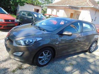 HYUNDAI I30 1.4i Comfort Azonnal elvihetö ülésfüttés