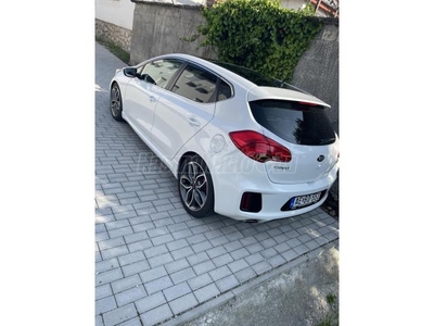 KIA CEE'D 1.6 TGDI GT Mid