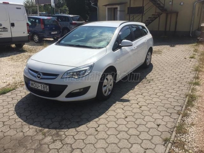 OPEL ASTRA J Sports Tourer 1.4 Enjoy