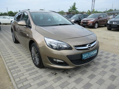 OPEL ASTRA J Sports Tourer 1.4 T Cosmo / 108 EZER KM / SZERVIZKÖNYV / ALU / FÉLBŐR /