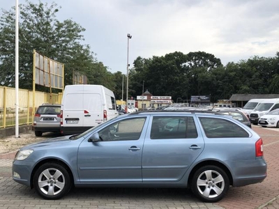 SKODA OCTAVIA Combi 2.0 CR TDI Elegance FACELIFT ÚJABB MODELL! KOMBI DÍZEL 140 LÓERŐS VEZETETT SZERVIZKÖNYV 189.000 Km!