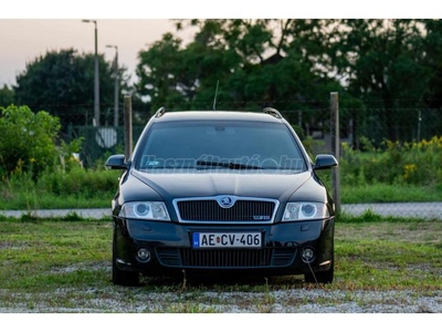 SKODA OCTAVIA Combi RS 2.0 TDI