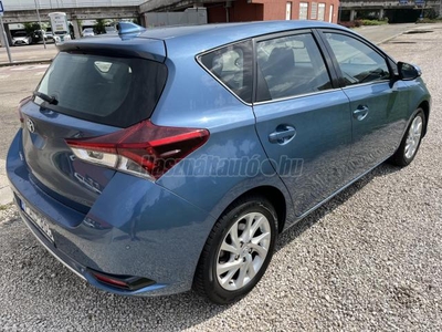 TOYOTA AURIS 1.6 Active Trend+ MAGYARORSZÁGI ÜLÉSFŰTÉS TOLATÓKAMERA