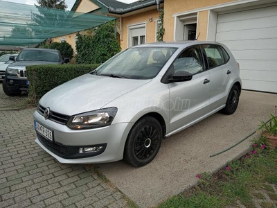 VOLKSWAGEN POLO V 1.2 70 Trendline / BLUE MOTION. 61 KW . Dig.klima /