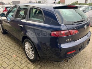 ALFA ROMEO 159 SW 1.9 JTS Distinctive VADIÚJ TÉLI GUMIK! KEVÉS KM FUTÁS! Hamarosan elérhető