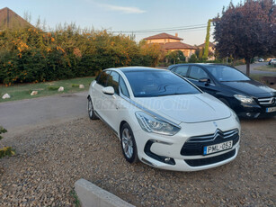 CITROEN DS5 2.0 HDi Hybrid4 Design MCP6 4x4