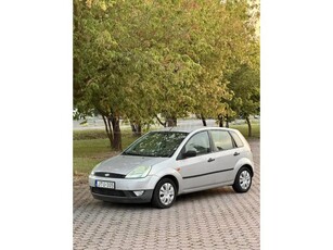 FORD FIESTA 1.4 Fresh Valós km. friss műszaki. klíma .elektromos ablak.vonóhorog. Végig magyar!