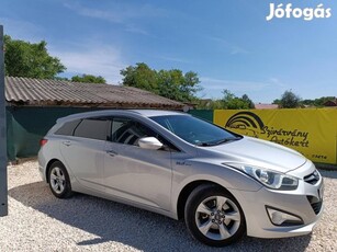 Hyundai I40 1.7 CRDi LP Premium Szervizkönyv! F...