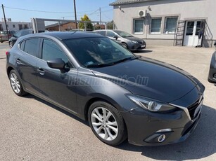 MAZDA 3 Sport 2.2 D Revolution KEYLESS.XENON.NAVI.RVM.SÁV.ASS.PDC.ÜLÉSFŰTÉS