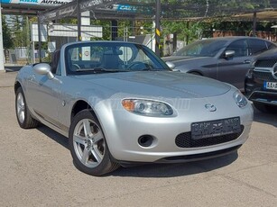 MAZDA MX-5 2.0i 16V Revolution